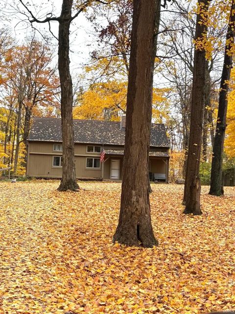 Tiny photo for 2435 S Roberts Way Road, Logansport, IN 46947 (MLS # 202608561)