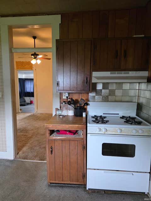 Tiny photo for 1042 S Indiana Avenue, Kokomo, IN 46902 (MLS # 202632521)