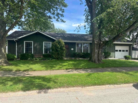 Tiny photo for 1427 Franklin Street, Rochester, IN 46975 (MLS # 202635442)