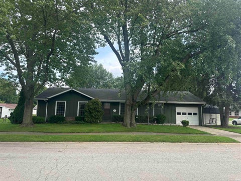 Tiny photo for 1427 Franklin Street, Rochester, IN 46975 (MLS # 202635442)
