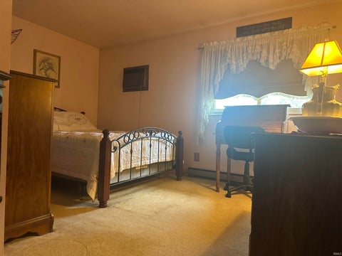 Tiny photo for 1427 Franklin Street, Rochester, IN 46975 (MLS # 202635442)