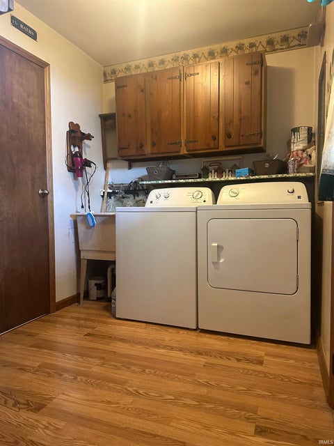 Tiny photo for 1427 Franklin Street, Rochester, IN 46975 (MLS # 202635442)