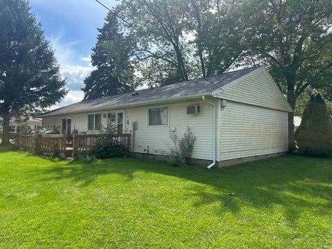 Tiny photo for 1427 Franklin Street, Rochester, IN 46975 (MLS # 202635442)