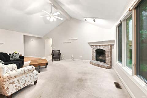 Tiny photo for 12914 Charenton Court, Fort Wayne, IN 46845 (MLS # 202631384)