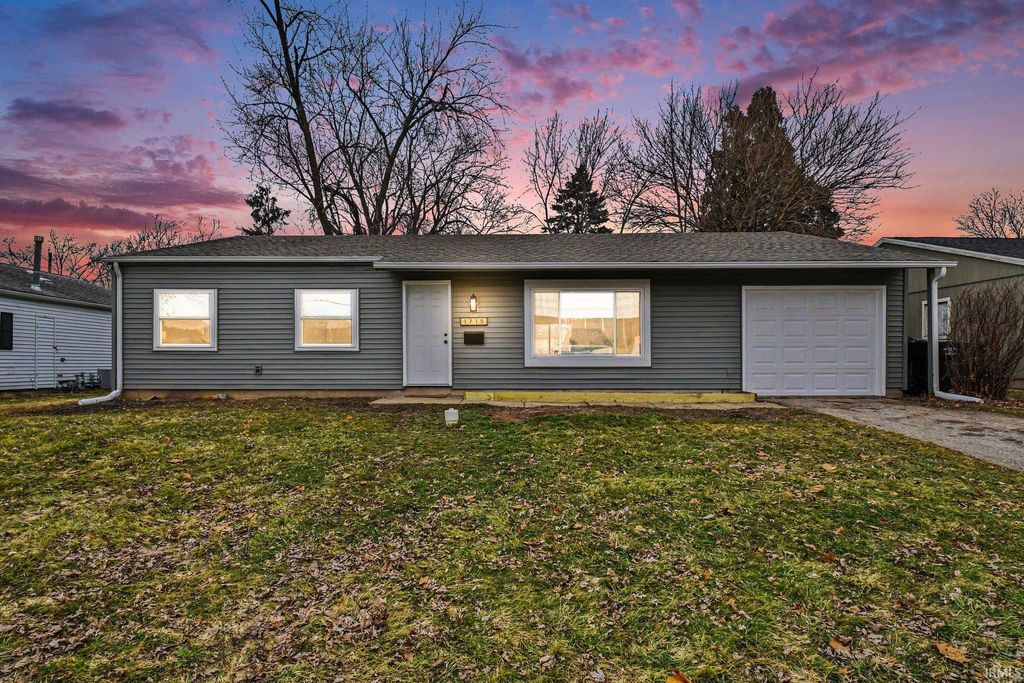 Photo of 1715 SE Macgregor Road, South Bend, IN 46614 (MLS # 202605161)