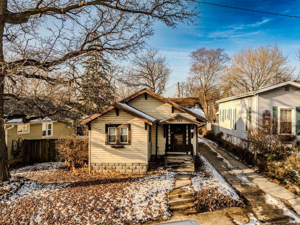 Photo of 709 N Alameda Drive, Muncie, IN 47303 (MLS # 202600390)