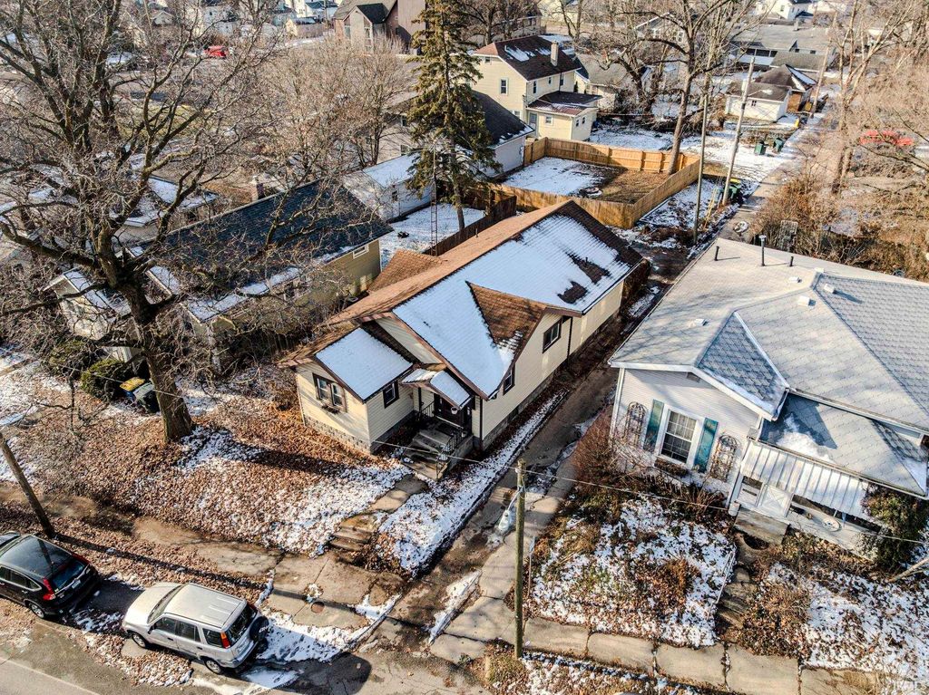 Photo of 709 N Alameda Drive, Muncie, IN 47303 (MLS # 202600390)