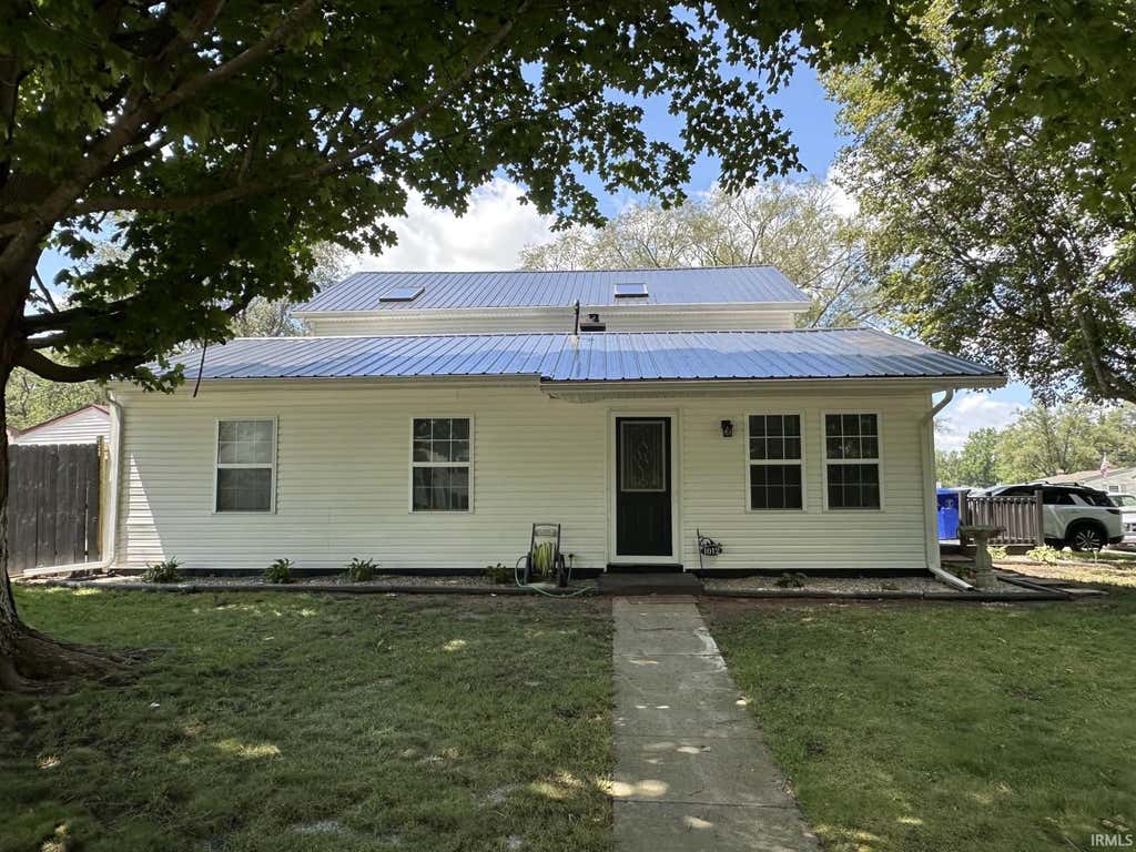 Photo of 1012 CHIPPEWA Lane, Kokomo, IN 46902 (MLS # 202632653)