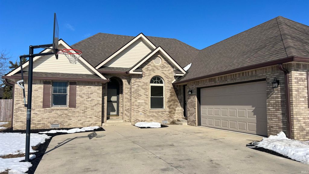 Photo of 5404 W Wedgewood Lane, Muncie, IN 47304 (MLS # 202604467)