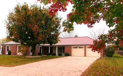 Photo of 1508 Yorkshire Drive, Decatur, IN 46733 (MLS # 202644939)
