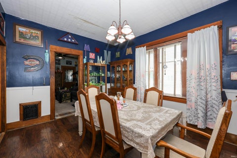 Tiny photo for 500 E King Street, Garrett, IN 46738 (MLS # 202629127)
