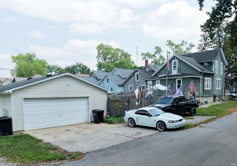 Tiny photo for 500 E King Street, Garrett, IN 46738 (MLS # 202629127)