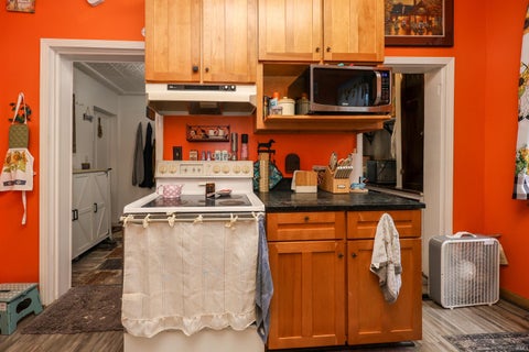 Tiny photo for 500 E King Street, Garrett, IN 46738 (MLS # 202629127)