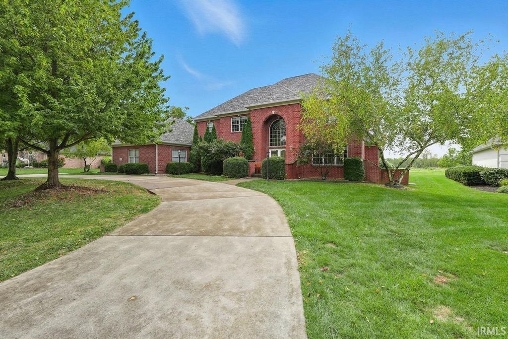 Photo of 7105 W St Andrews Avenue, Yorktown, IN 47396 (MLS # 202541270)