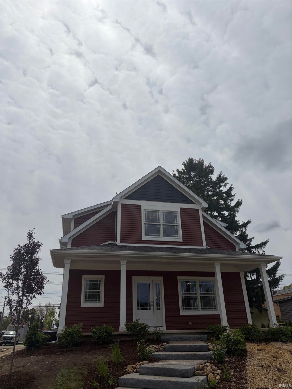 Photo of 637 E Lincolnway, Mishawaka, IN 46544 (MLS # 202617469)