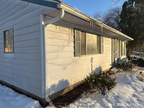 Tiny photo for 1222 GLENEAGLES Drive, Kokomo, IN 46902 (MLS # 202549060)