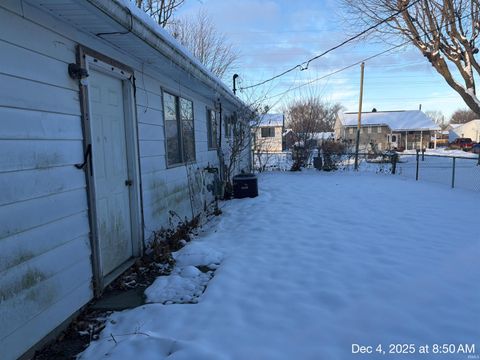 Tiny photo for 1222 GLENEAGLES Drive, Kokomo, IN 46902 (MLS # 202549060)