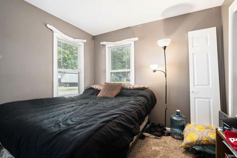 Tiny photo for 2502 Oriole Lane, Warsaw, IN 46580 (MLS # 202541321)