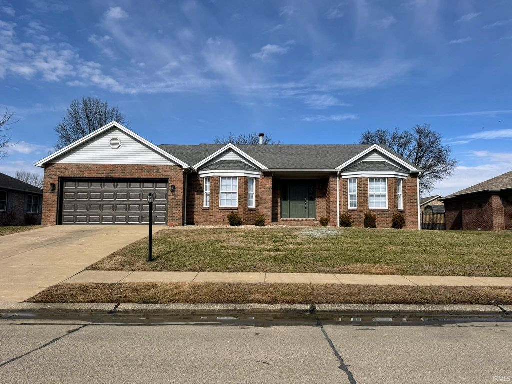 Photo of 3726 Hartford Place, Evansville, IN 47725 (MLS # 202604446)