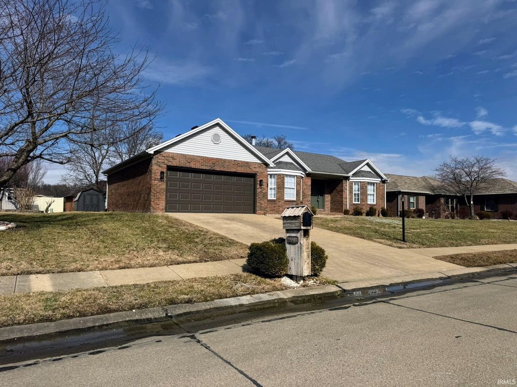 Photo of 3726 Hartford Place, Evansville, IN 47725 (MLS # 202604446)