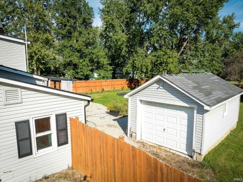Tiny photo for 408 E Seventh Street, Portland, IN 47371 (MLS # 202638627)
