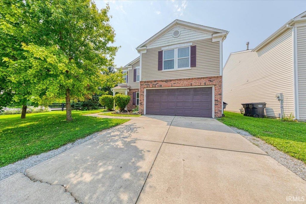 Photo of 7517 Charlotte Drive, Ingalls, IN 46048 (MLS # 202632731)
