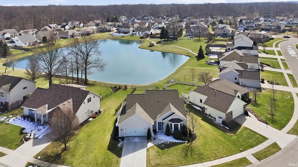 Photo of 1017 Windsor Lake Drive, Fort Wayne, IN 46845 (MLS # 202606368)