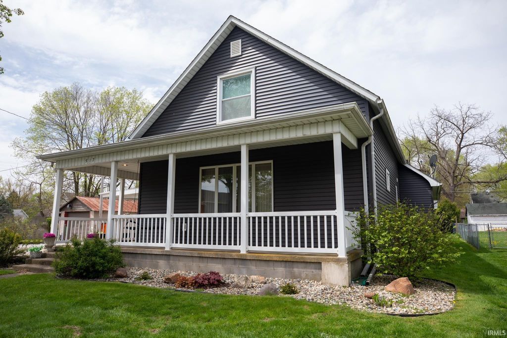 Photo for 517 N Monticello Street, Winamac, IN 46996 (MLS # 202418927)