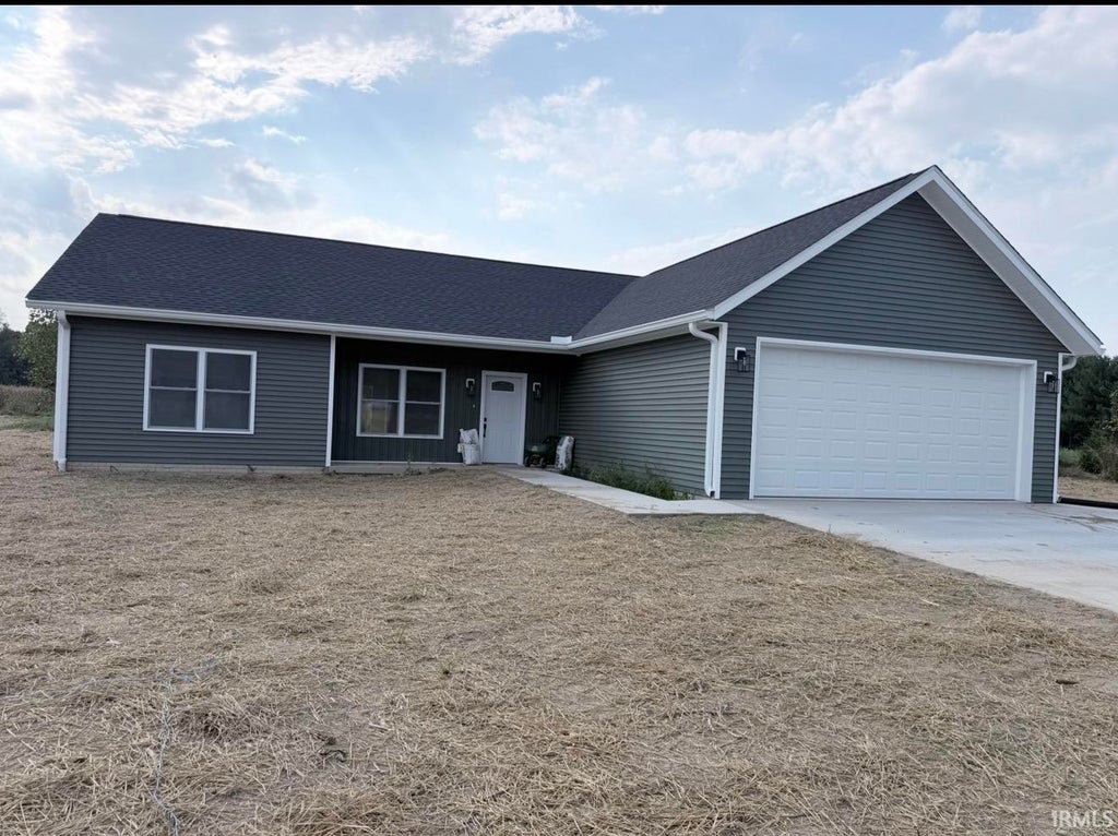 Photo of 7322 S SANDHILL Lane, Bloomfield, IN 47424 (MLS # 202638608)