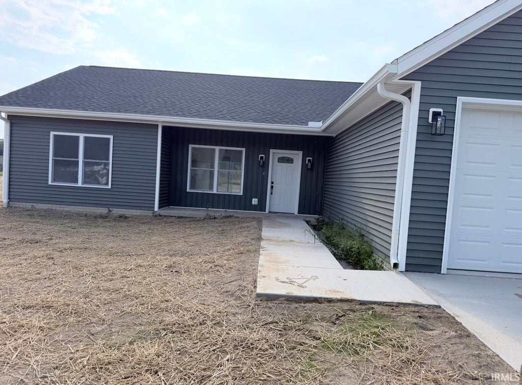Photo of 7322 S SANDHILL Lane, Bloomfield, IN 47424 (MLS # 202638608)