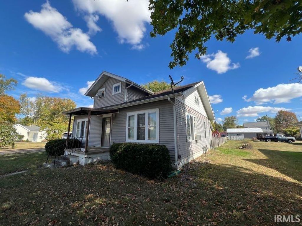 Photo of 5909 N Lincoln Street, Uniondale, IN 46791 (MLS # 202542264)