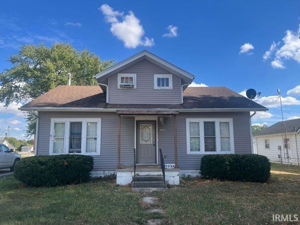 Photo of 5909 N Lincoln Street, Uniondale, IN 46791 (MLS # 202542264)