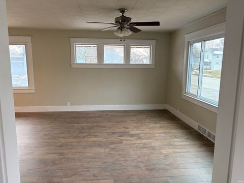 Tiny photo for 1336 S Washington Street, Kokomo, IN 46902 (MLS # 202549068)