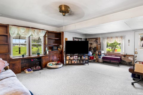 Tiny photo for 713 Hanawalt Street, Monticello, IN 47960 (MLS # 202634433)