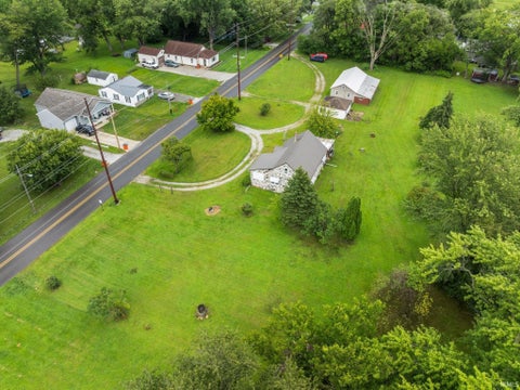 Tiny photo for 713 Hanawalt Street, Monticello, IN 47960 (MLS # 202634433)