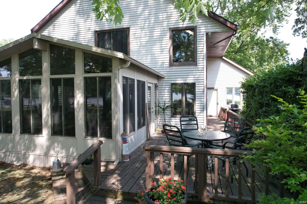 Photo of 11068 N Lower Lake Shore Drive, Monticello, IN 47960 (MLS # 202524932)