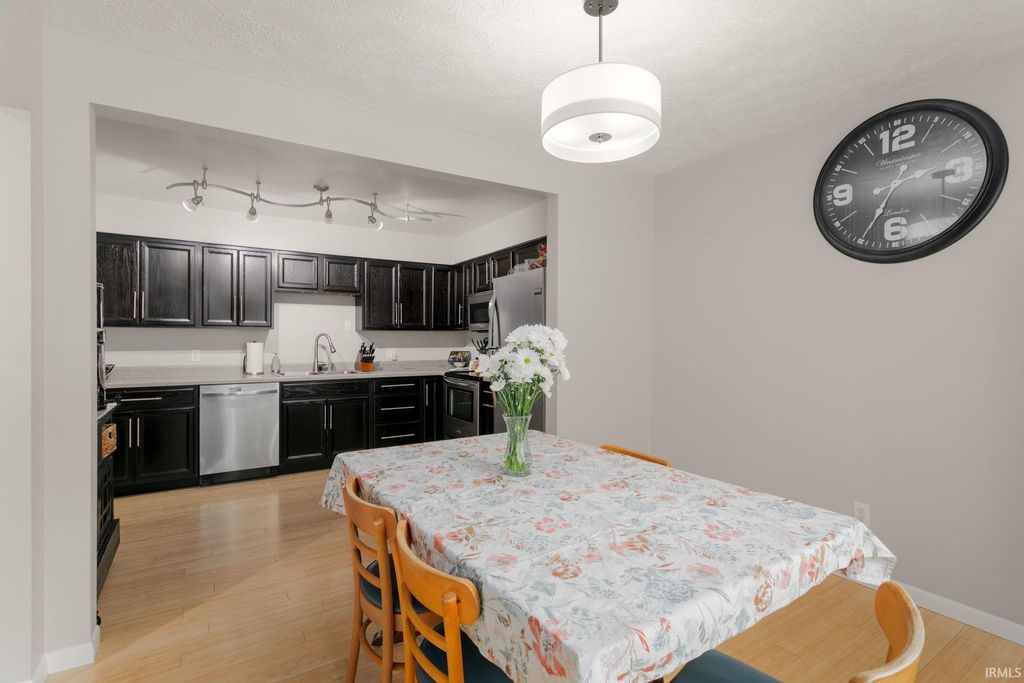 Photo of 2500 Topsfield Road #705, South Bend, IN 46614 (MLS # 202629424)