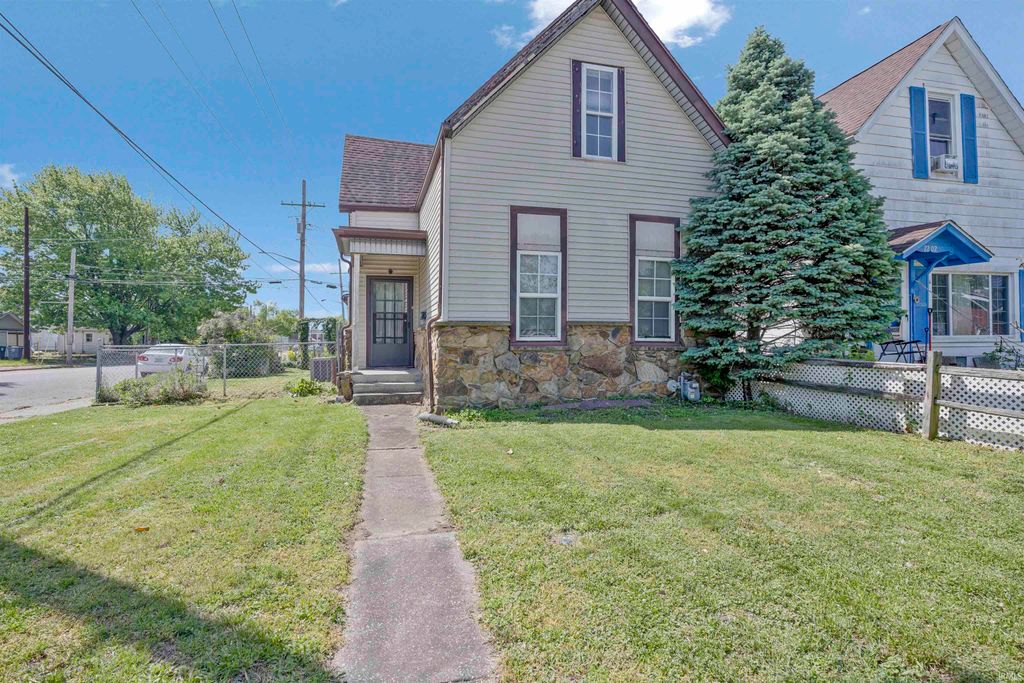 Photo of 2200 W Virginia Street, Evansville, IN 47712 (MLS # 202615101)