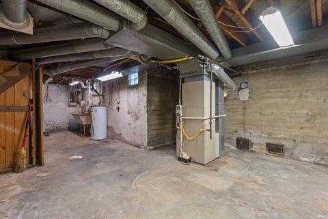 Tiny photo for 413 Tonti Street, South Bend, IN 46617 (MLS # 202641841)