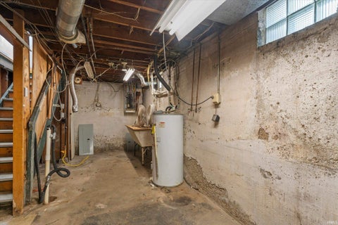 Tiny photo for 413 Tonti Street, South Bend, IN 46617 (MLS # 202641841)