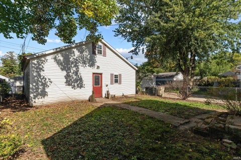 Tiny photo for 413 Tonti Street, South Bend, IN 46617 (MLS # 202641841)