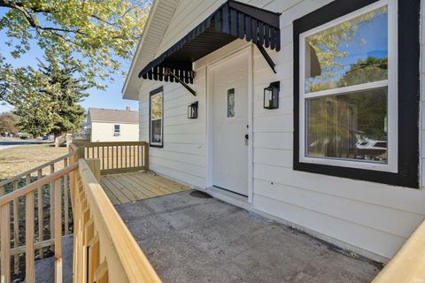 Tiny photo for 1610 N Jay Street, Kokomo, IN 46901 (MLS # 202614805)