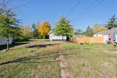 Tiny photo for 1610 N Jay Street, Kokomo, IN 46901 (MLS # 202614805)