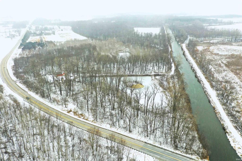 Photo of 18351 S State Road 39 Highway, Hanna, IN 46340 (MLS # 202602559)