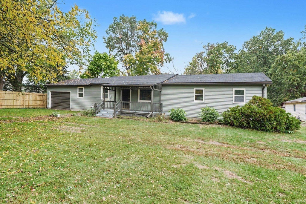 Photo of 13125 Pokagon Street, Mishawaka, IN 46545 (MLS # 202643493)