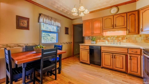 Tiny photo for 8843 E 200 N, Marion, IN 46952 (MLS # 202644935)