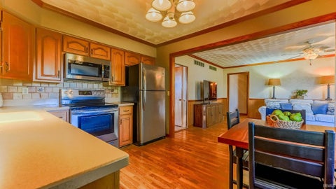 Tiny photo for 8843 E 200 N, Marion, IN 46952 (MLS # 202644935)