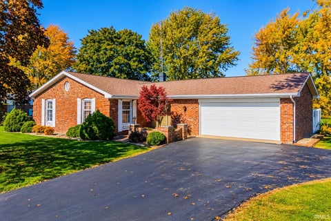 Photo of 8843 E 200 N, Marion, IN 46952 (MLS # 202644935)