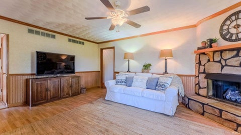 Tiny photo for 8843 E 200 N, Marion, IN 46952 (MLS # 202644935)