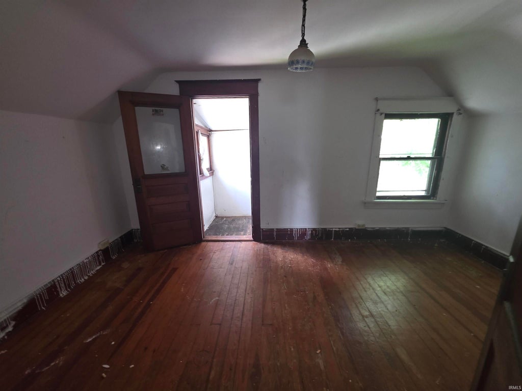 Photo of 318 Hamden Court, South Bend, IN 46601 (MLS # 202638307)